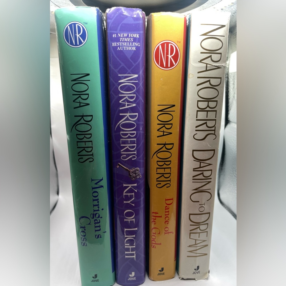 Nora Roberts Book (set of 4)